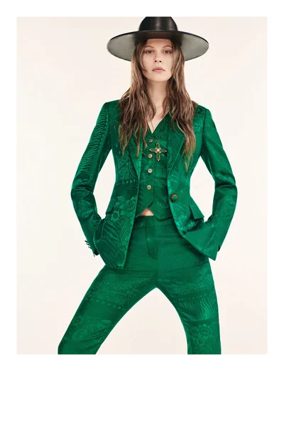 Look 8